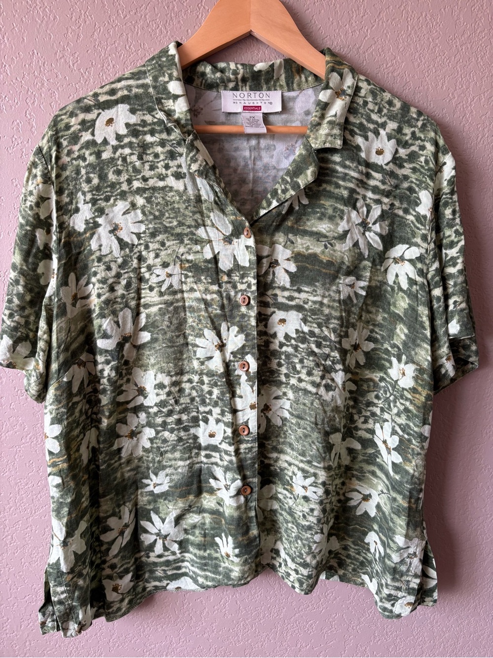 Norton Women's Plus 2X Green Short Sleeve Button Down Floral Vacation